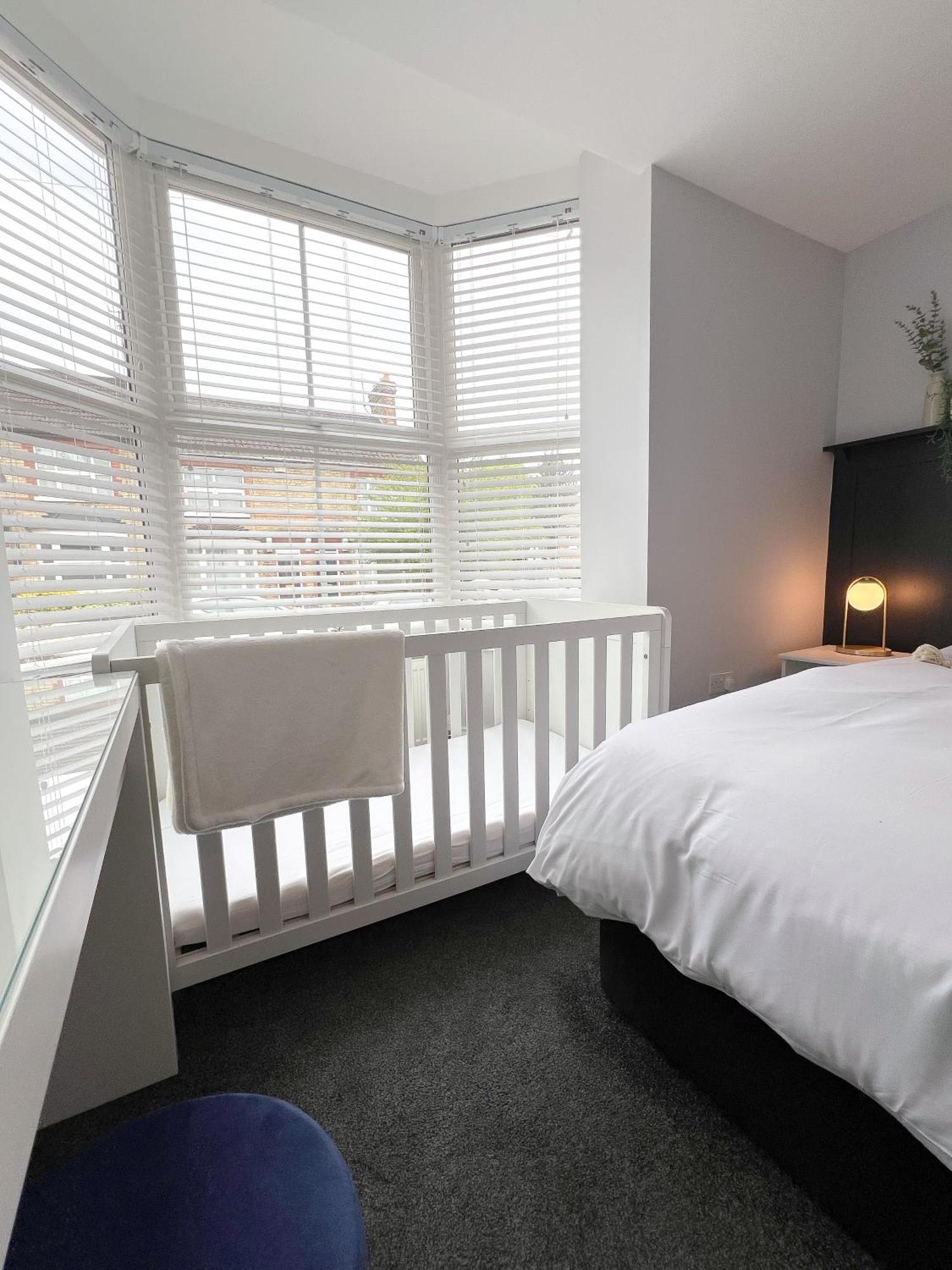 Campbells Crib Apartment Maidstone Bagian luar foto