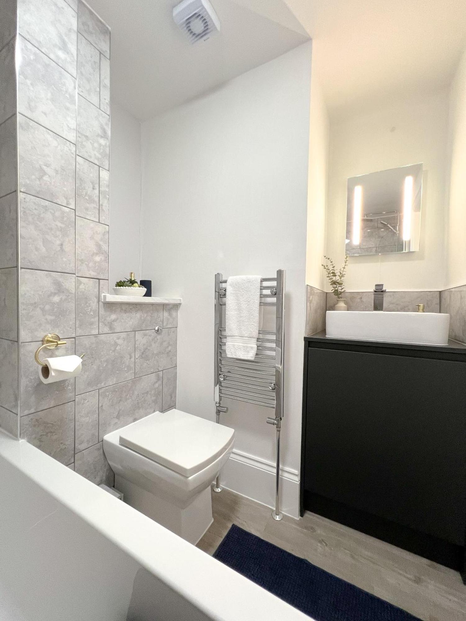 Campbells Crib Apartment Maidstone Bagian luar foto
